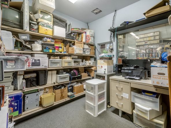 Highly Established Turn Key Pizza Planet-Video World in Selma, CA: 1900 Floral Ave, Selma, CA 93662